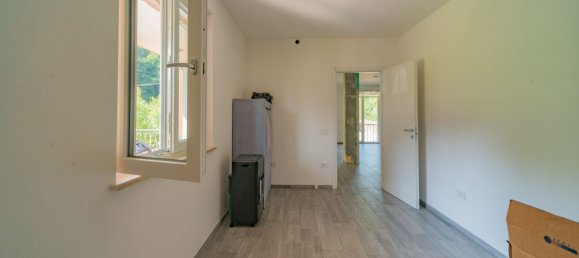 4 rooms Villa in Bernezzo, Italy No. 289983 10