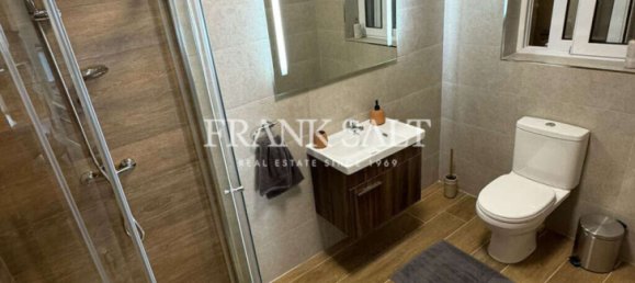 Квартира с 3 спальнями в Сент-Джулианс, Мальта № 7645 7