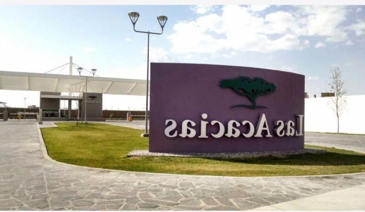 3 bedrooms House in Playa Vicente, Mexico No. 186391