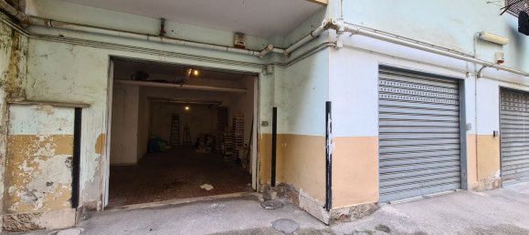 Garage in Portici, Italy 39m², Nr. 164032 3