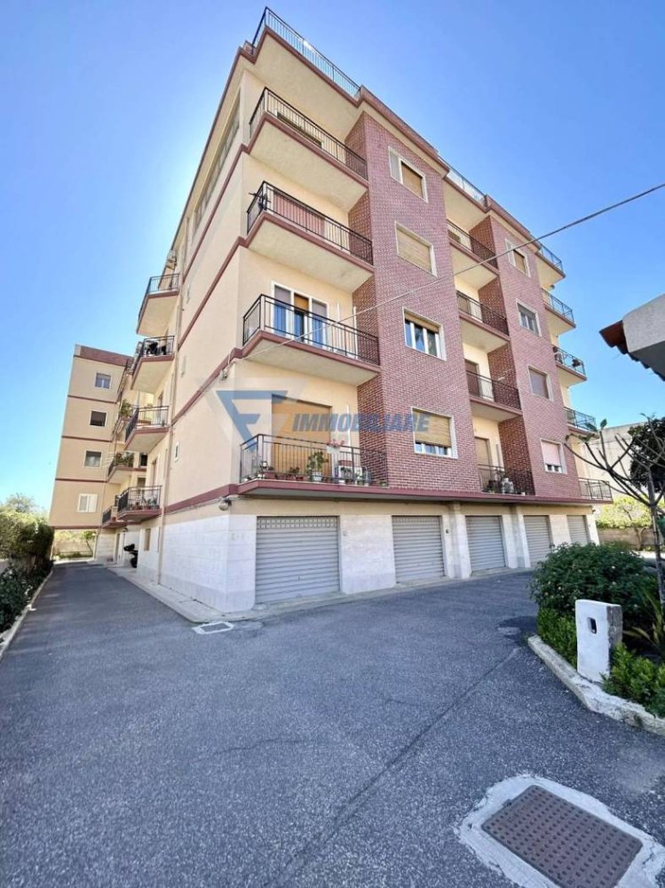 3 bedrooms Apartment in Syracuse, Italy No. 287827