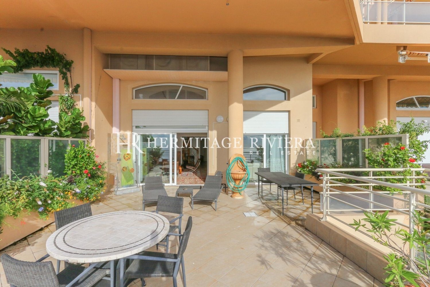 2 غرف نوم منزل ذو طابقين في Alpes-Maritimes, France رقم 348702