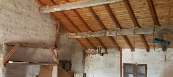 9 rooms House in Bagnolo in Piano, Italy No. 85099 15