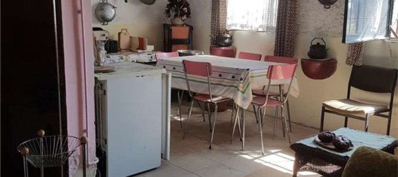 9 rooms House in Bagnolo in Piano, Italy No. 85099 11