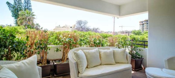 3 bedrooms Apartment in Limassol, Cyprus No. 14002 3