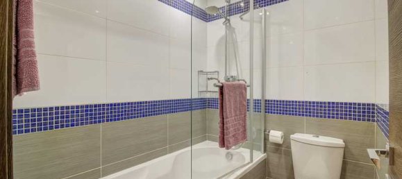 3 bedrooms Apartment in Limassol, Cyprus No. 14002 10