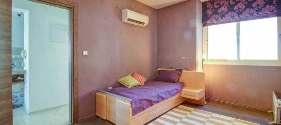 3 bedrooms Apartment in Limassol, Cyprus No. 14002 6