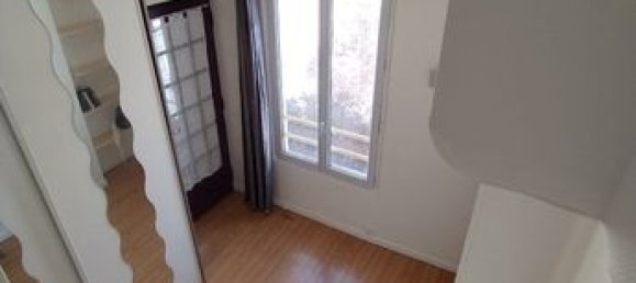 1 bedroom Apartment in Paris, France No. 312555 2