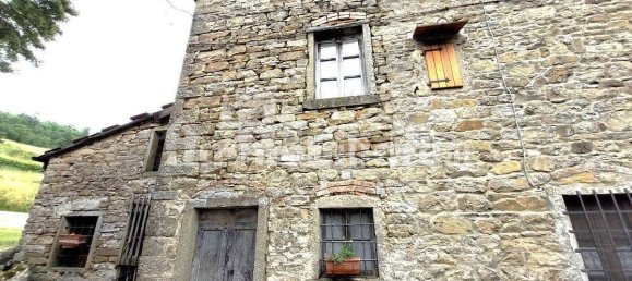 140m² Warehouse in Arezzo, Italy No. 259428 3