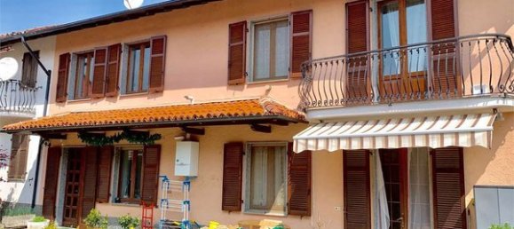 3 rooms House in Valle Lomellina, Italy No. 5769 20