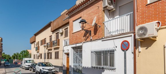 Adosado de 4 dormitorios en Albolote, Spain No. 162973 5