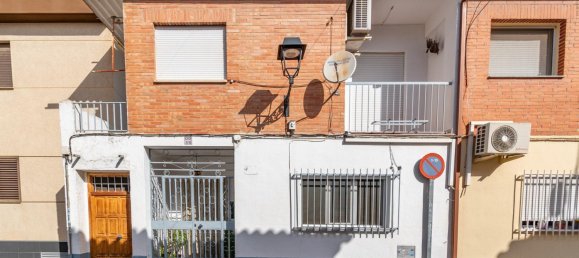 Adosado de 4 dormitorios en Albolote, Spain No. 162973 2