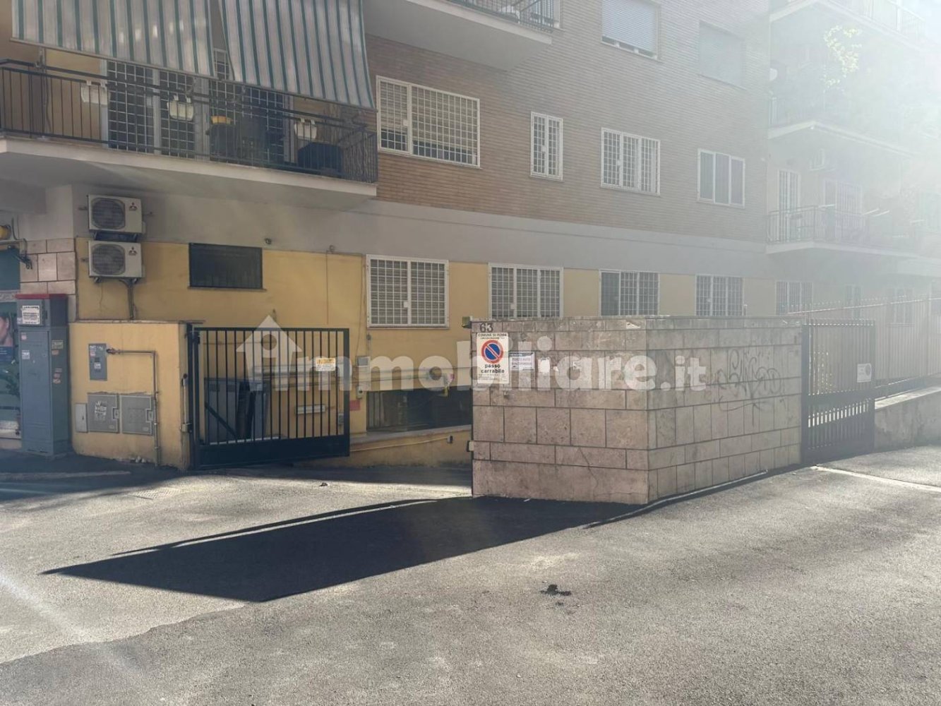 14m² Parking in Rome, Italy No. 317528