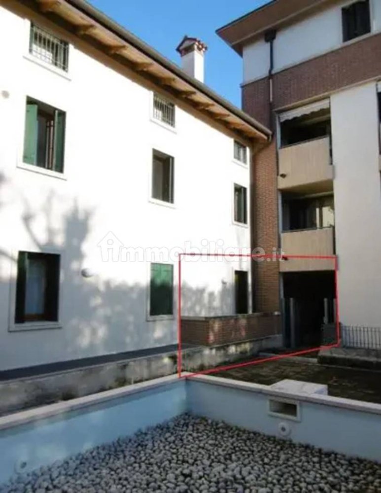 2 غرف نوم شقة في Sandrigo, Italy رقم 174494