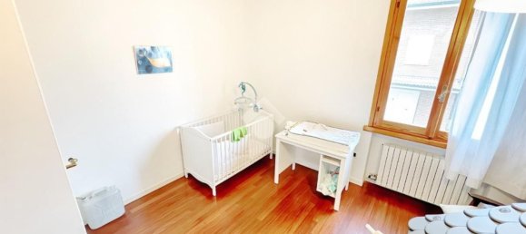 Apartamento de 3 divisões em Parma, Italy N.º 280195 11