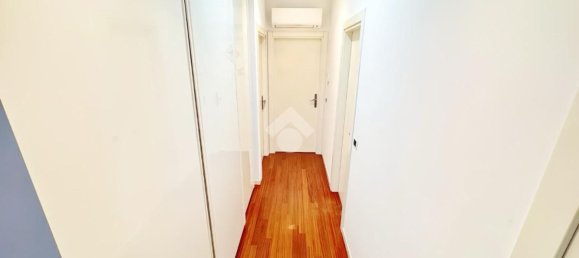 Apartamento de 3 divisões em Parma, Italy N.º 280195 24
