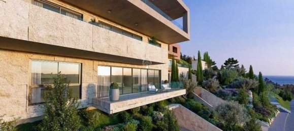 2 bedrooms Penthouse in Agios Tychonas, Cyprus No. 19385 2