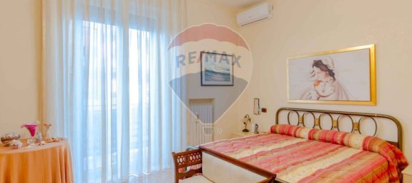 2 bedrooms Apartment in Bari, Italy No. 65619 12