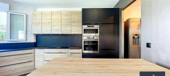 Замки и поместья с 6 спальнями в Монделанж, Франция № 337675 10