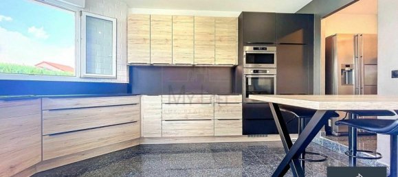 Замки и поместья с 6 спальнями в Монделанж, Франция № 337675 9