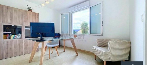 Замки и поместья с 6 спальнями в Монделанж, Франция № 337675 12