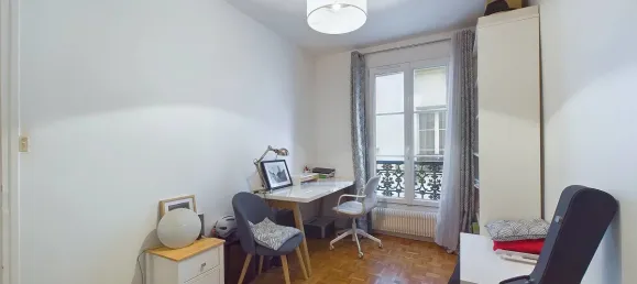 2 bedrooms Apartment in Paris, France No. 165741 11
