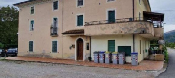 5 bedrooms Apartment in Perugia, Italy No. 324434 11