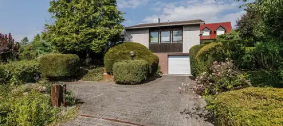 5 rooms House in Forchheim, Germany No. 75826 3