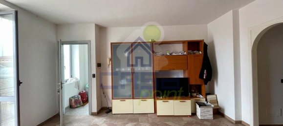 3 bedrooms Apartment in Castel San Giovanni, Italy No. 304228 7