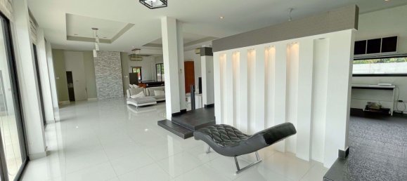 3 bedrooms Cafe / restaurant in Bang Lamung, Thailand No. 4934 13