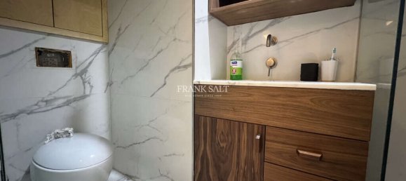 Мезонет с 1 спальней в Сент-Джулианс, Мальта № 10545 13