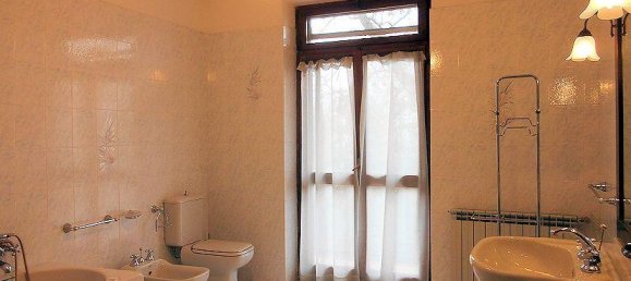 5 rooms Castles in Camino, Italy No. 228184 14