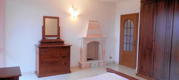 5 rooms Castles in Camino, Italy No. 228184 11
