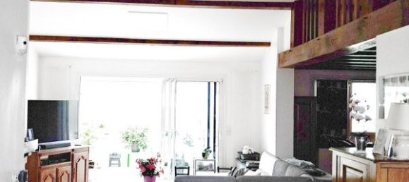 4 bedrooms House in Lesigny, France No. 175801 7