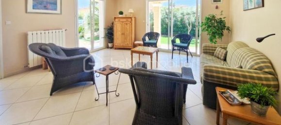 3 bedrooms Villa in Occitanie, France No. 279963 7