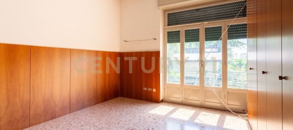 8-Zimmer Villa in Rescaldina, Italy, Nr. 310621 12