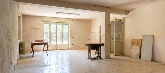 8-Zimmer Villa in Rescaldina, Italy, Nr. 310621 27