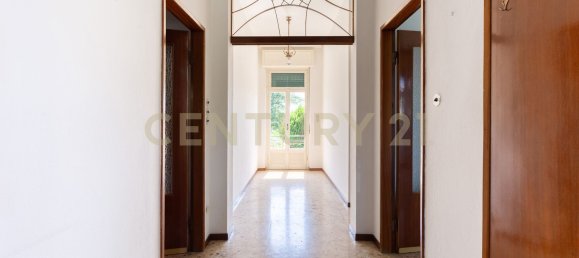 8-Zimmer Villa in Rescaldina, Italy, Nr. 310621 10