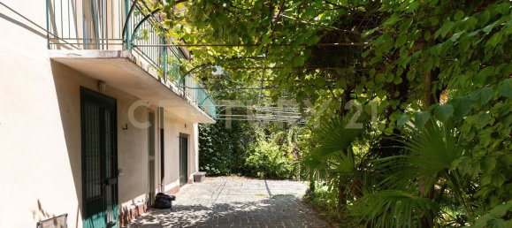 8-Zimmer Villa in Rescaldina, Italy, Nr. 310621 33