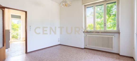 8-Zimmer Villa in Rescaldina, Italy, Nr. 310621 2