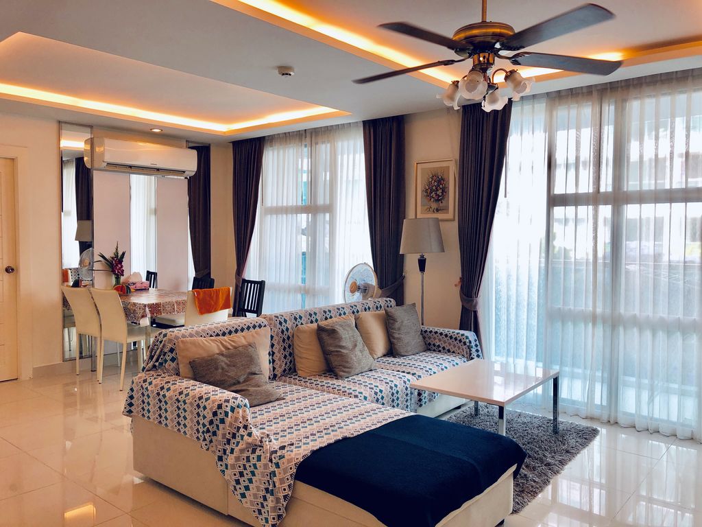 Apartamento com 2 quartos em condomínio em Pattaya, Thailand N.º 11876