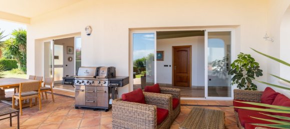 5 bedrooms Villa in Benahavis, Spain No. 139715 21