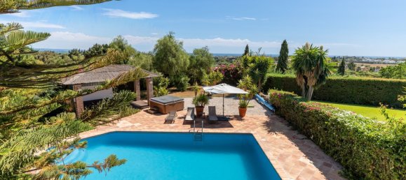 5 bedrooms Villa in Benahavis, Spain No. 139715 5