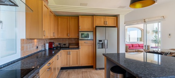 5 bedrooms Villa in Benahavis, Spain No. 139715 19