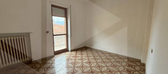 Apartamento de 5 divisões em Avezzano, Italy N.º 21767 41