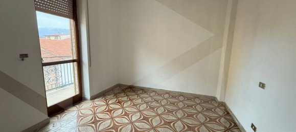 Apartamento de 5 divisões em Avezzano, Italy N.º 21767 31