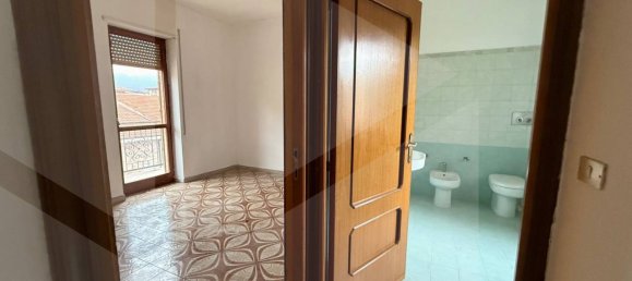 Apartamento de 5 divisões em Avezzano, Italy N.º 21767 47
