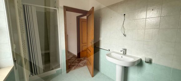 Apartamento de 5 divisões em Avezzano, Italy N.º 21767 51