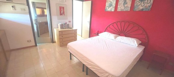 Дом с 3 спальнями в Фьюмичино, Италия № 377554 15