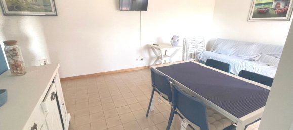 Дом с 3 спальнями в Фьюмичино, Италия № 377554 3